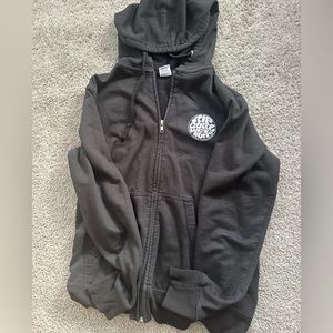 Lightly worn no stains